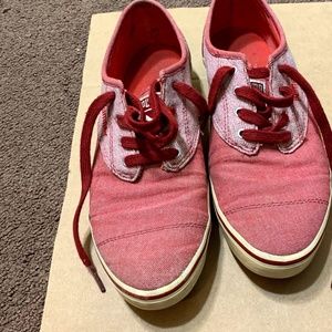 Puma Sneakers